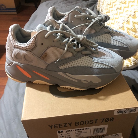 Yeezy Boost 700 V2 InertiaSize 6 in men size. In new condition. Never worn.